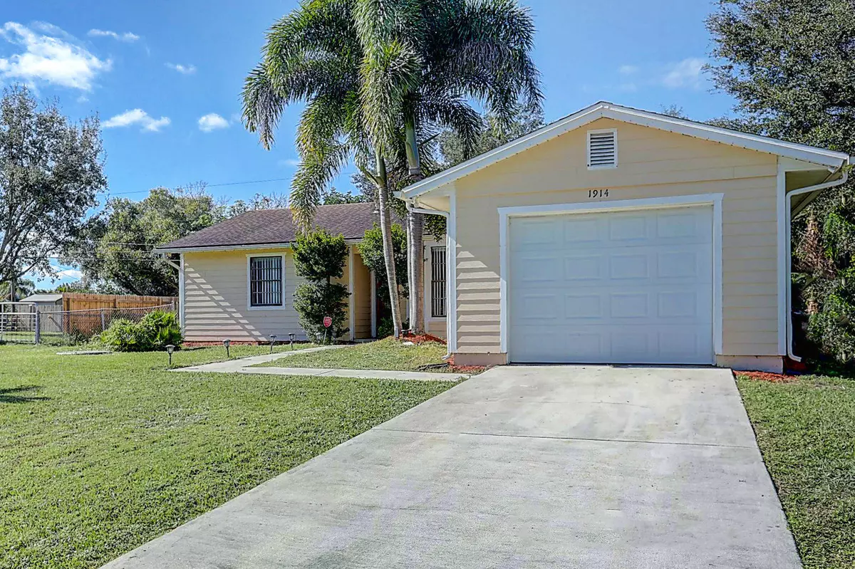 Port Saint Lucie, FL 34953,1914 SW Aguero ST