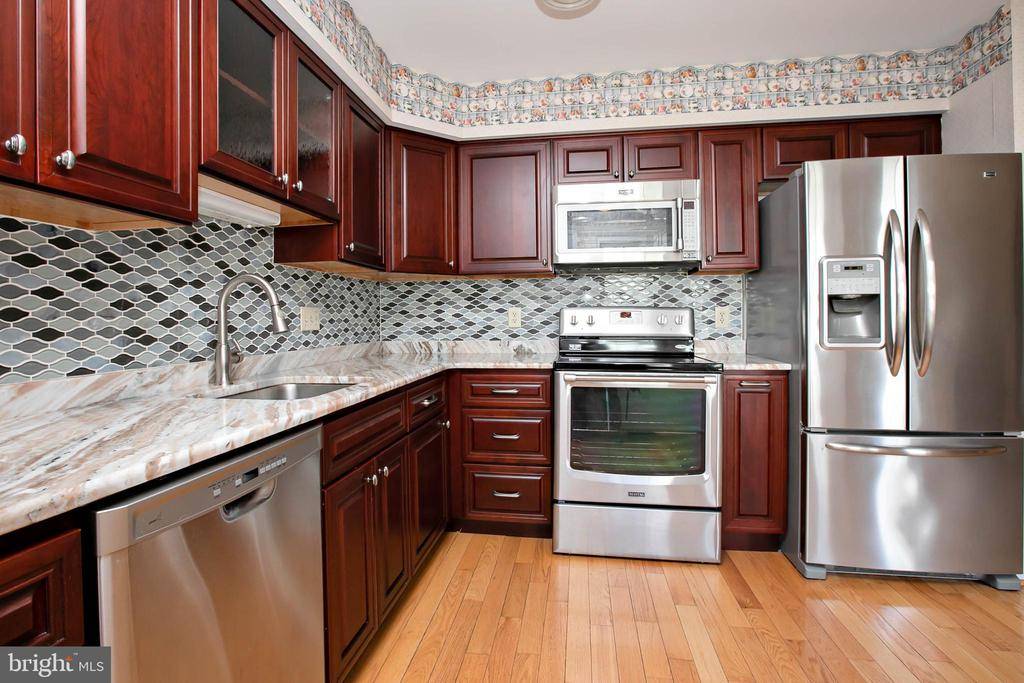 Marlton, NJ 08053,5 CLARET CT