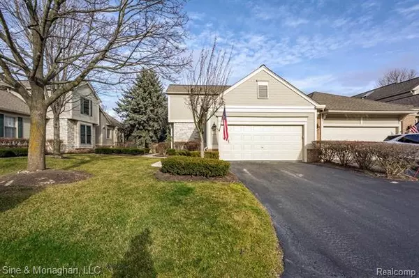 Bloomfield Hills, MI 48304,501 NEWBURNE POINTE