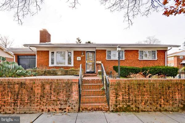 5224 EASTERN AVE NE, Washington, DC 20011