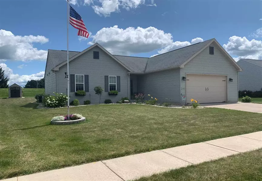 104 Ridgeline Dr, Columbus, WI 53925