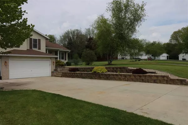 Deerfield, WI 53531,842 Kimseth Cir