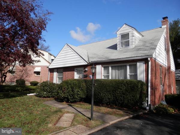 409 E THOMPSON AVE, Springfield, PA 19064