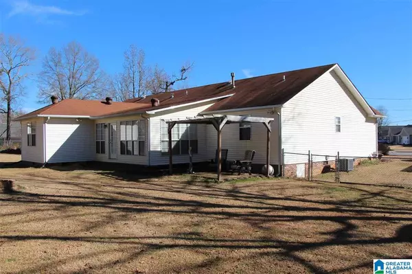 Anniston, AL 36207,4416 VANDIVER PL