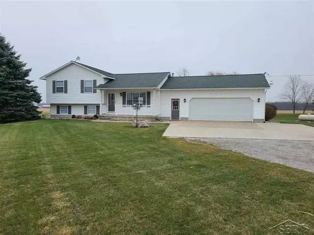 18011 EAST, New Lothrop, MI 48460