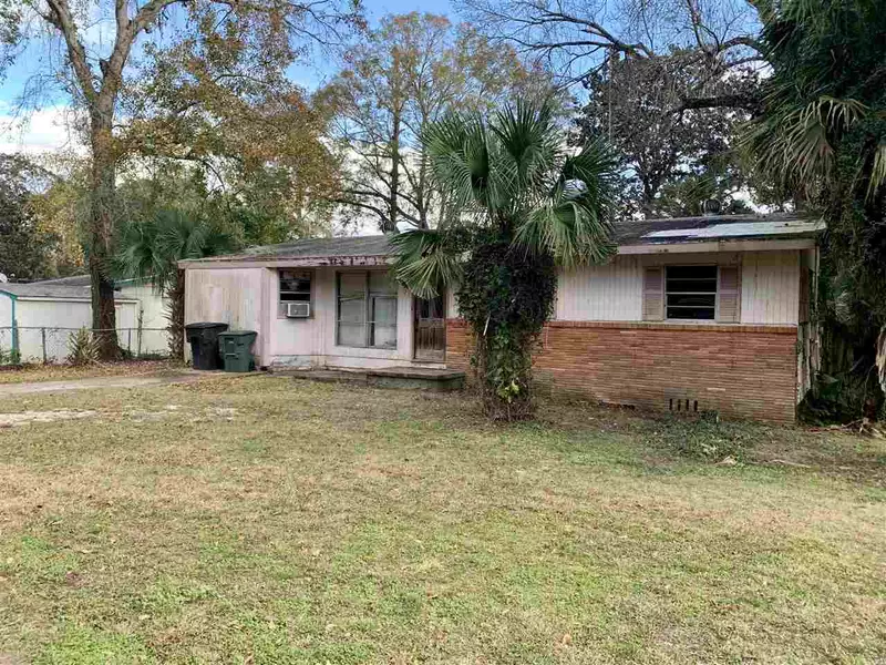 2125 Cambridge Drive, Tallahassee, FL 32303