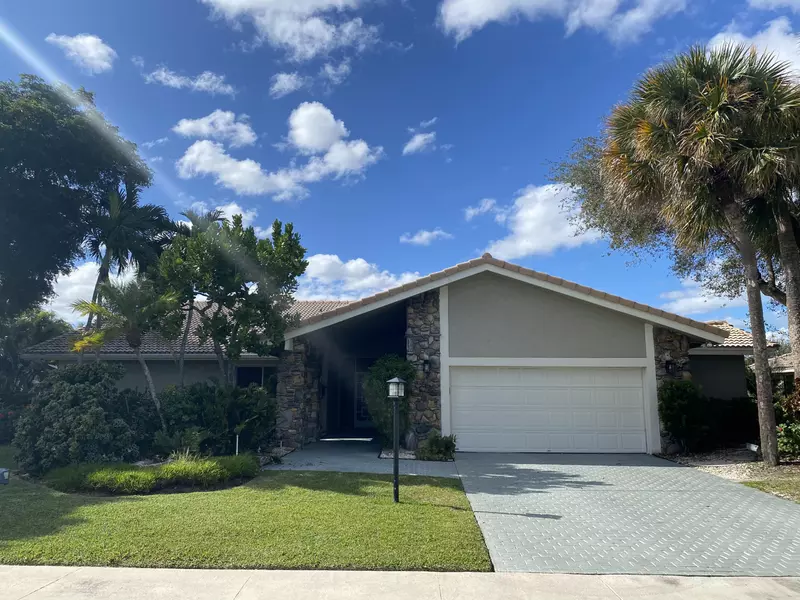 16607 Ironwood DR, Delray Beach, FL 33445