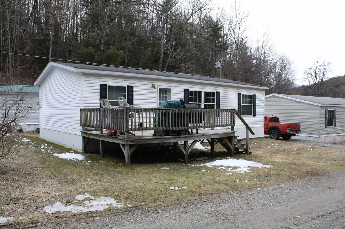 Starksboro, VT 05487,96 Elm LN