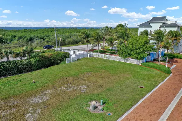 Fort Pierce, FL 34949,4845 Watersong WAY