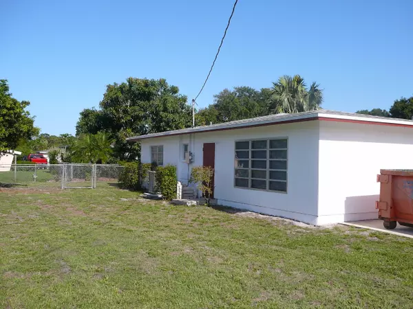 Fort Pierce, FL 34950,2406 S 19th S ST