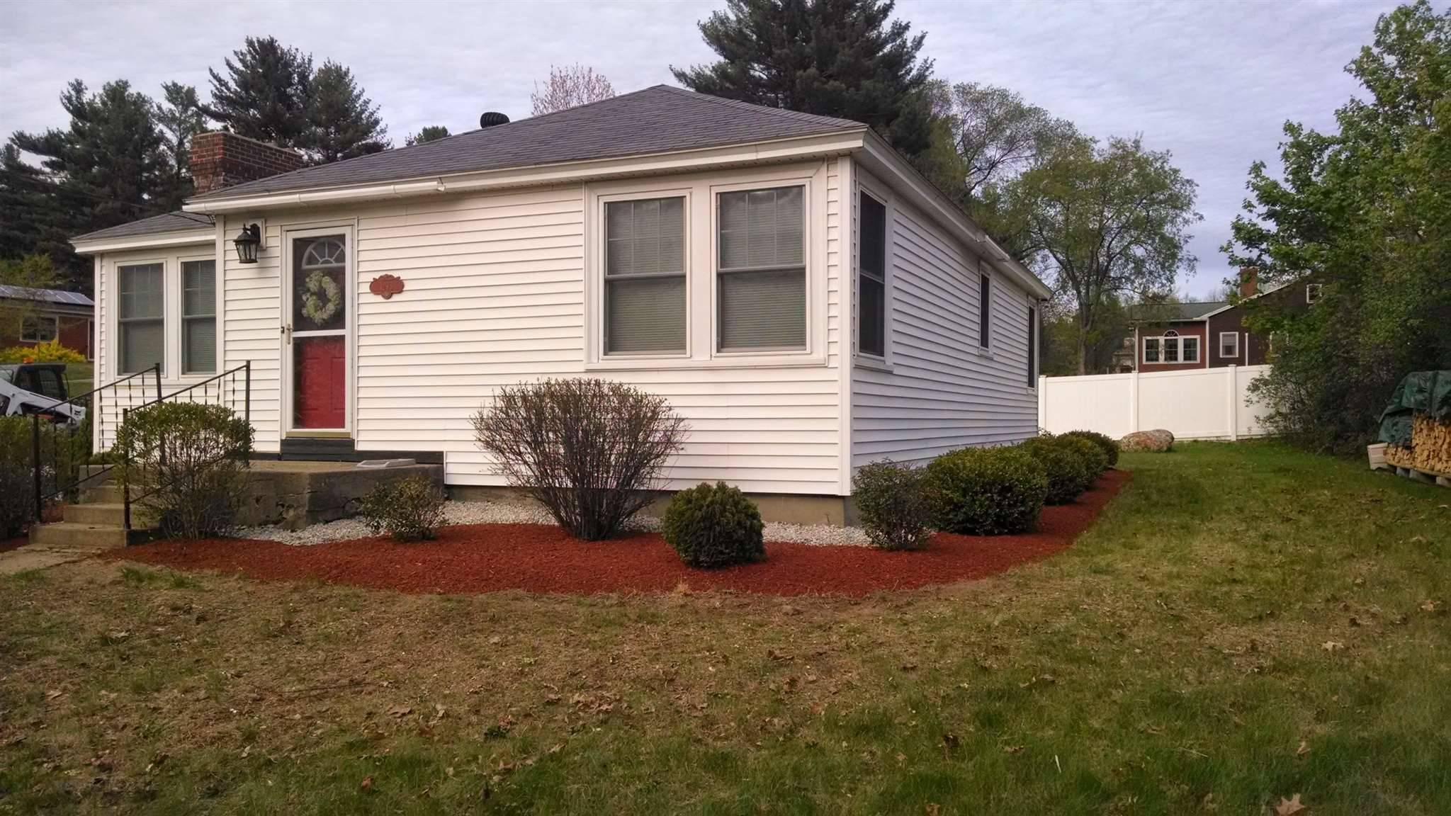Manchester, NH 03104,1293 River RD