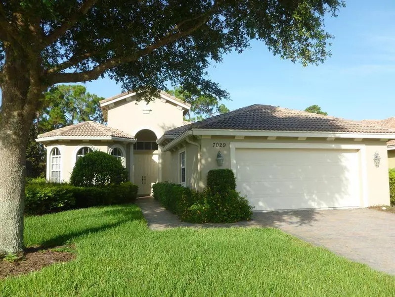 7029 Maidstone DR, Port Saint Lucie, FL 34986