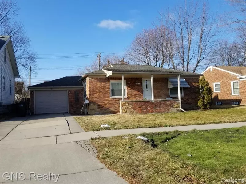 28083 PINEHURST Street, Roseville, MI 48066 2524