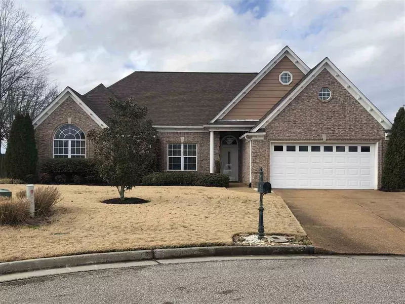 100 WHISPERING RIDGE CV, Oakland, TN 38060