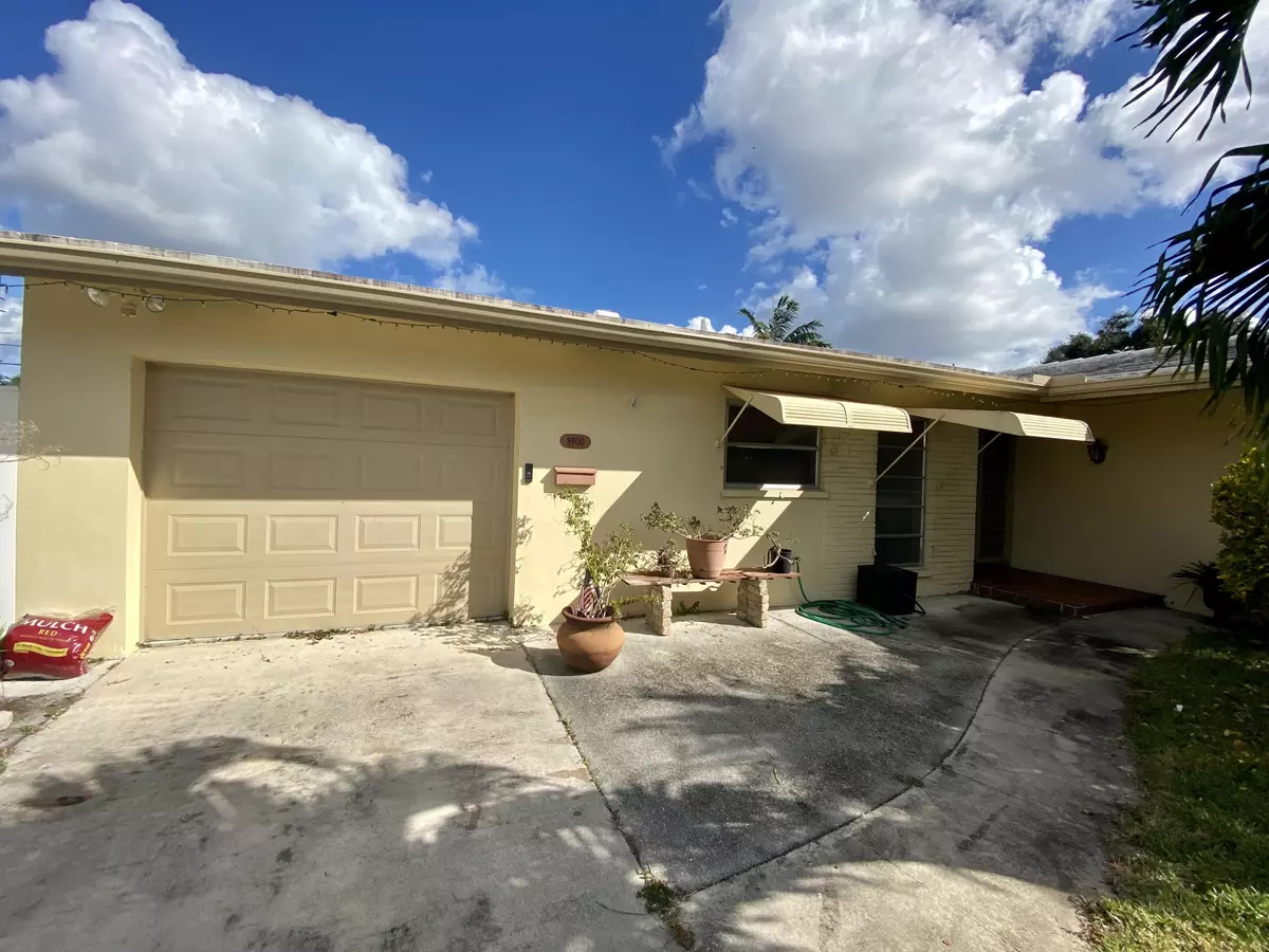 Palm Beach Gardens, FL 33410,9900 Dahlia AVE