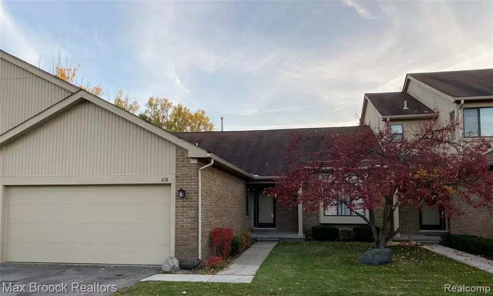 618 TENNYSON, Rochester Hills, MI 48307 4248