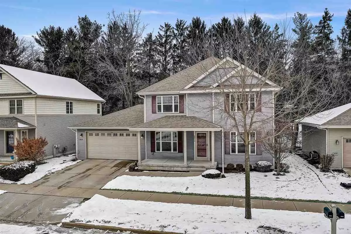 Middleton, WI 53562,8814 White Coral Way