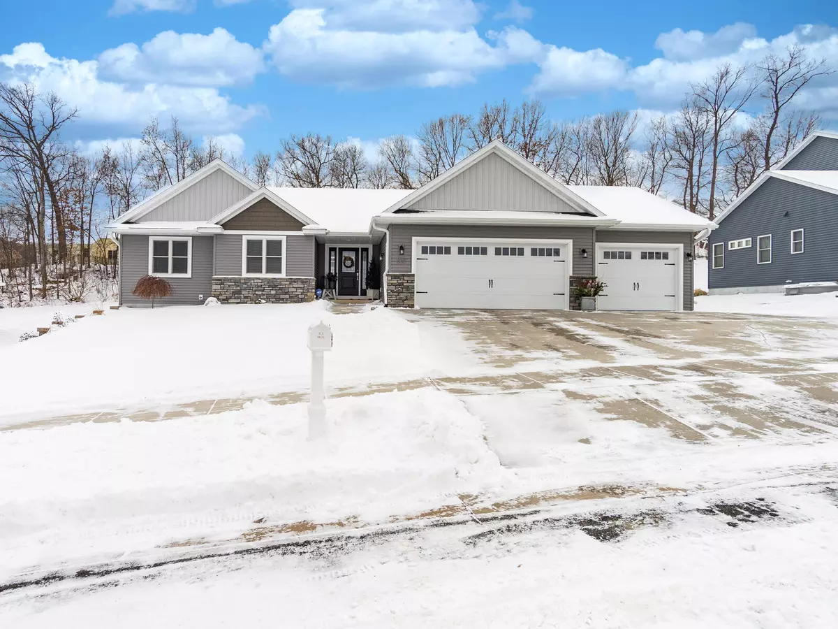 Holmen, WI 54636,800 Knollwood Dr