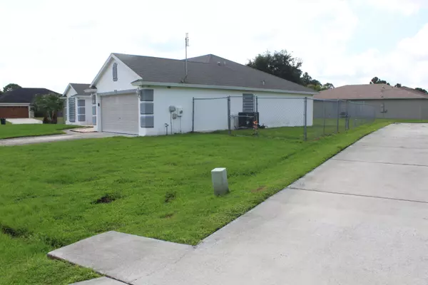 Port Saint Lucie, FL 34953,1202 SW Glastonberry AVE