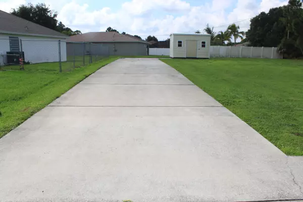 Port Saint Lucie, FL 34953,1202 SW Glastonberry AVE