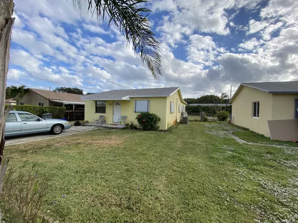 Lake Worth, FL 33462,1046 Florence RD