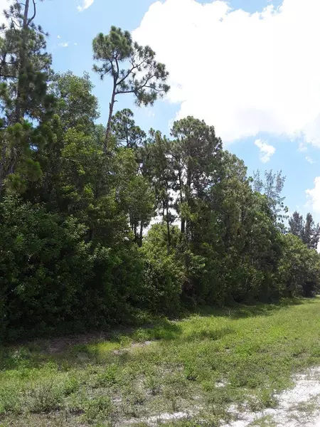 0 W Lancashire DR, Loxahatchee, FL 33470