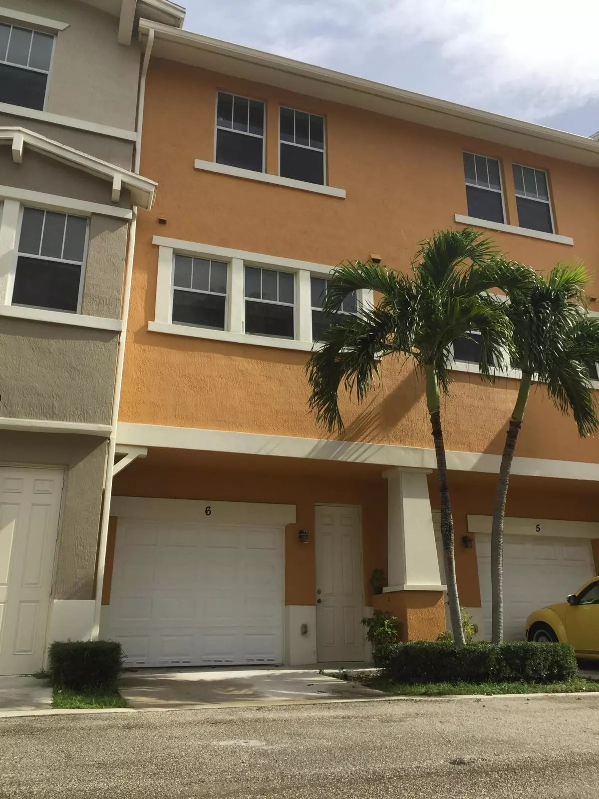 West Palm Beach, FL 33401,750 Millbrae CT 6