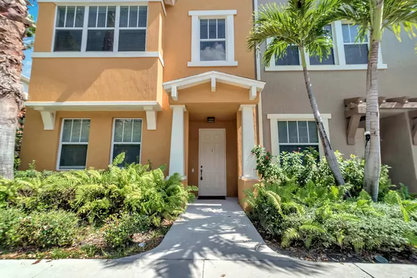 West Palm Beach, FL 33401,845 Millbrae CT 1