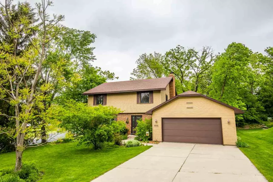 5206 SUMMER TRAIL RD, Mcfarland, WI 53558