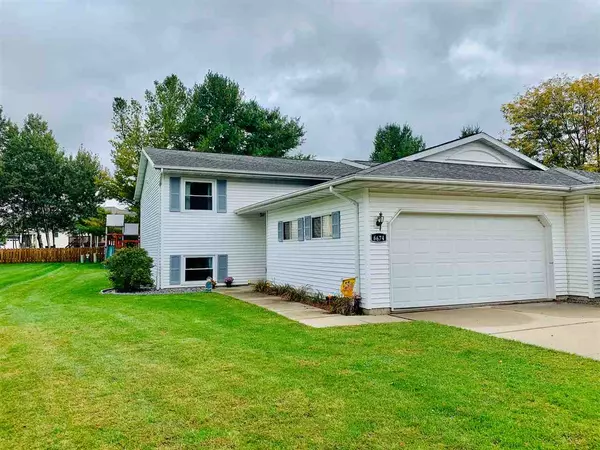 6674 Traveler Tr, Windsor, WI 53532