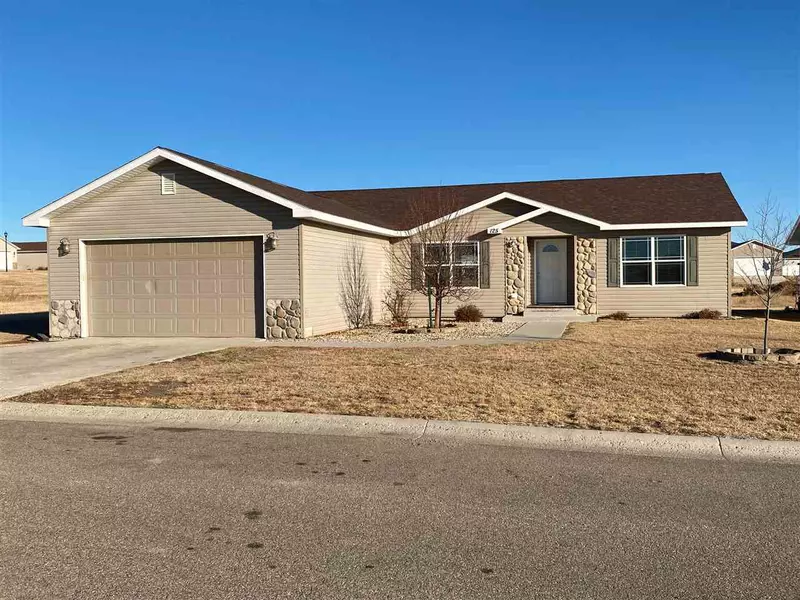 125 Adeline Drive, Stanley, ND 58794