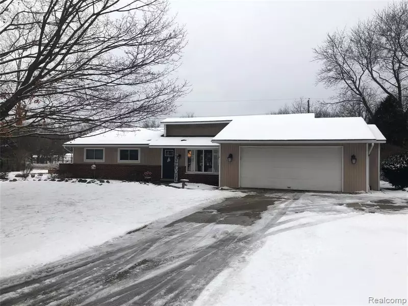 6921 ALMOND Lane, Clarkston, MI 48346 2223