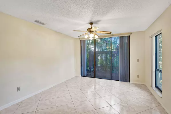 Boca Raton, FL 33428,9352 Sable Ridge CIR C