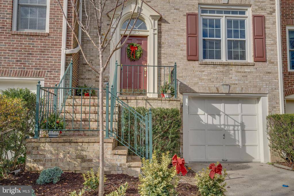 2146 WOLFTRAP CT, Vienna, VA 22182