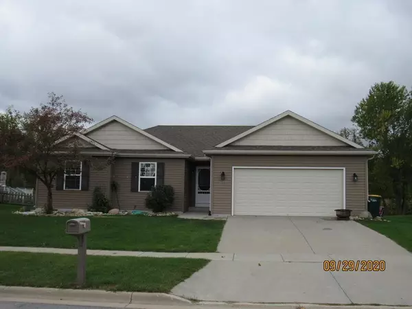 1358 Savannah Woods Dr, Edgerton, WI 53534