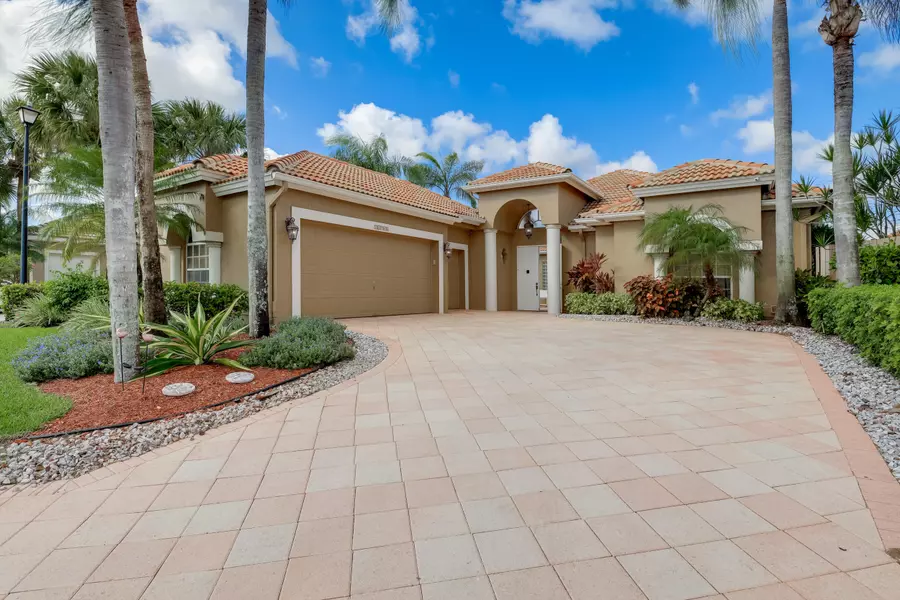 10766 Greenbriar Villa DR, Lake Worth, FL 33449