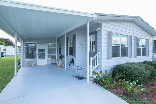 425 Puffin DR, Barefoot Bay, FL 32976