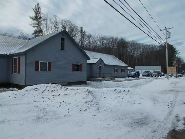 166 Whittier RD, Tamworth, NH 03886