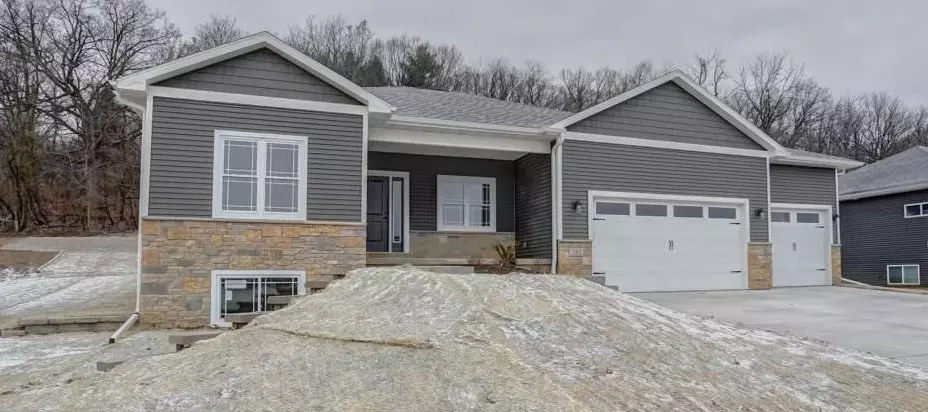 4128 Cubs Way, Deforest, WI 53532