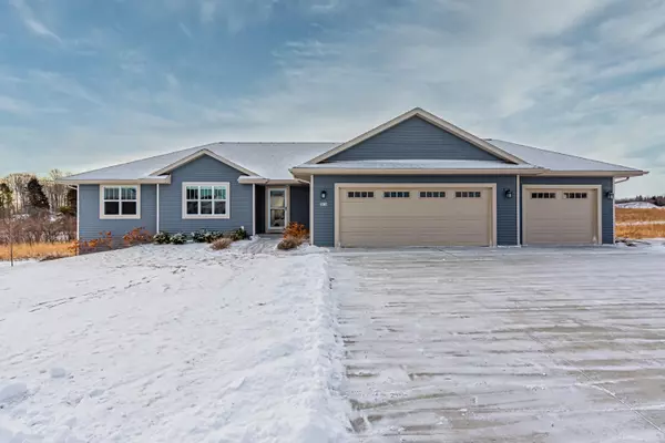 2613 Creekview Ct, Sheboygan, WI 53081