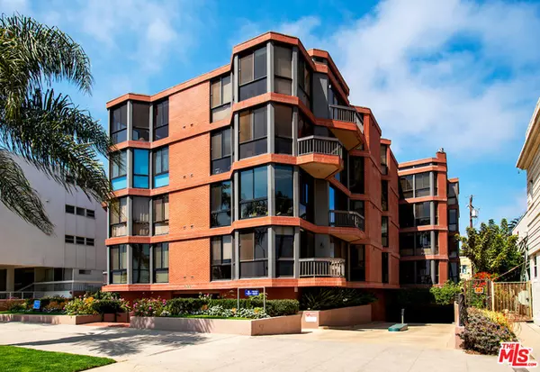 Santa Monica, CA 90403,1033 Ocean Ave #302