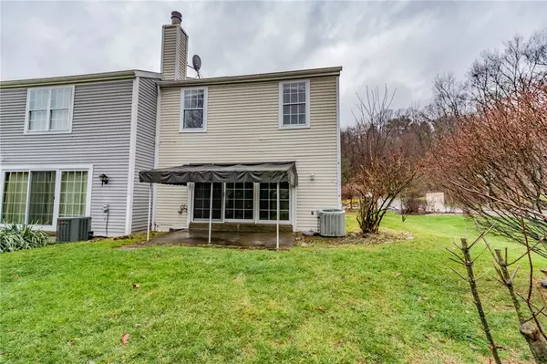 Oakmont, PA 15139,2 New London Ln