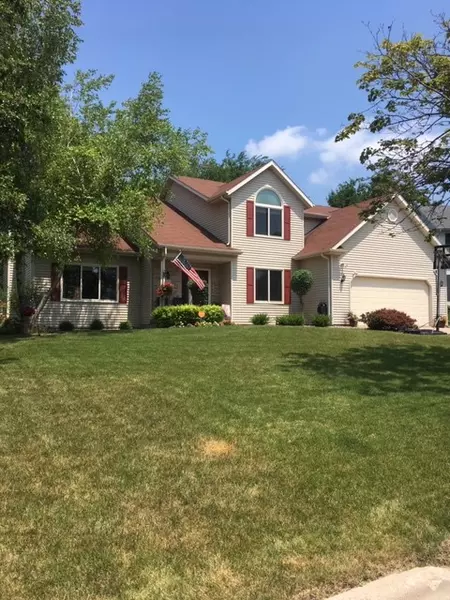 14 Maple Run Ct, Madison, WI 53719