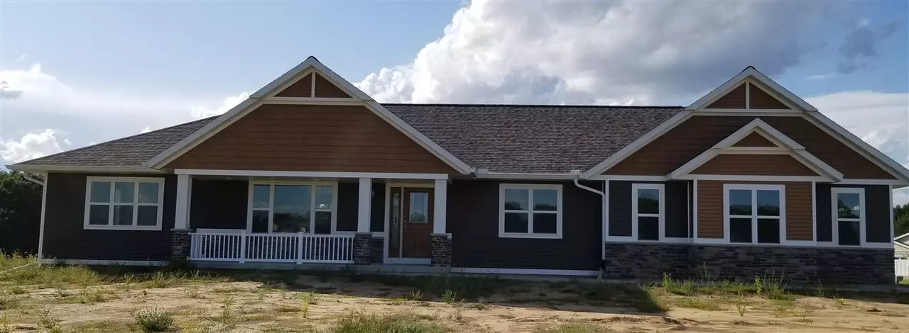 W7475 Aspen Tr, Pardeeville, WI 53954