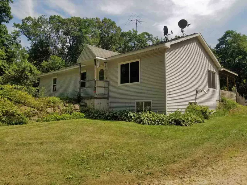 W4615 County Road E, Pardeeville, WI 53954