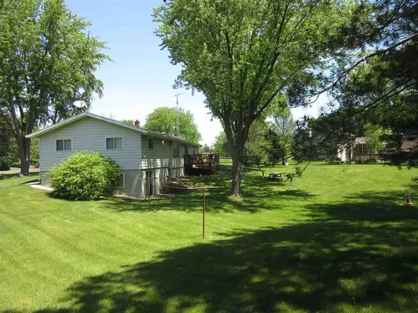 Pardeeville, WI 53954,W8019 Whitetail Dr