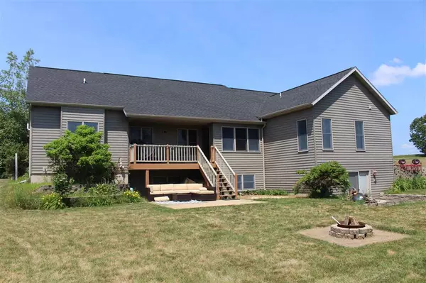 Pardeeville, WI 53954,412 Schwantz Rd