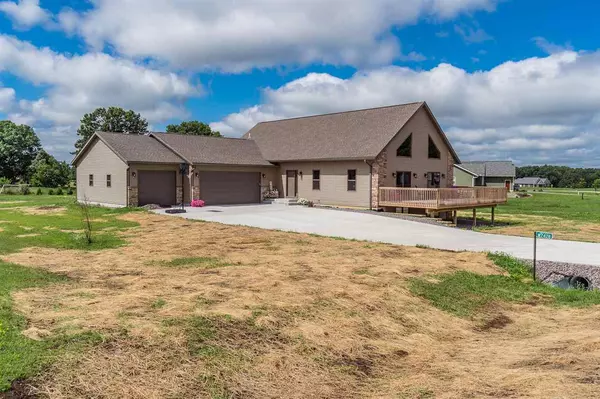 Pardeeville, WI 53954,W7428 White Oak Run