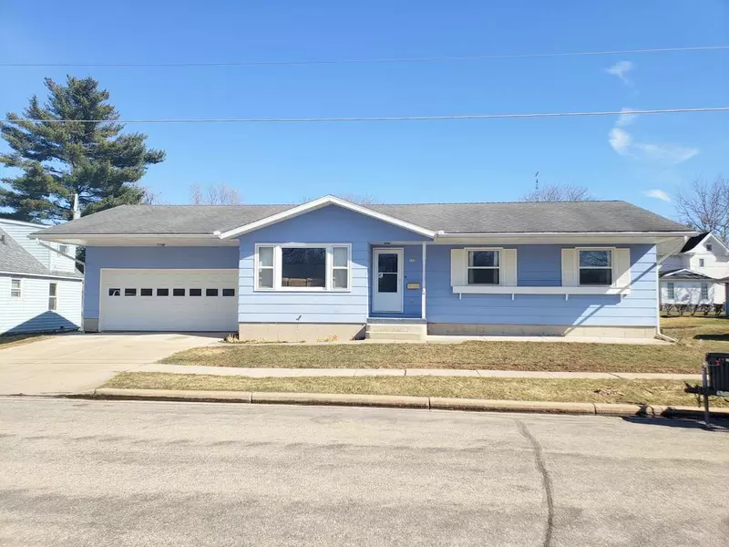 222 S Madison St, Monticello, WI 53570