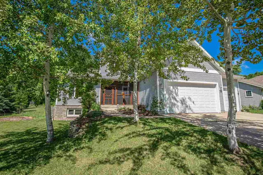 515 Montesian Ct, Monticello, WI 53570